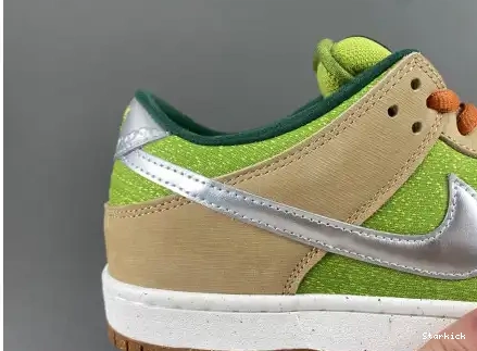 SB Nike FQ7585-200   Dunk Low “Escargot” 0606